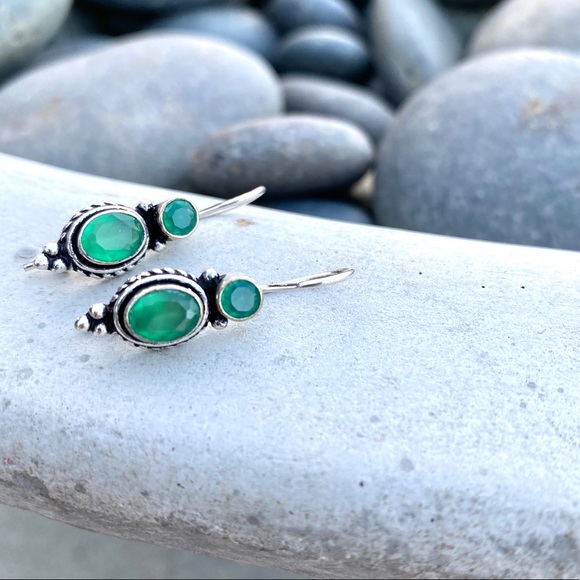 Sundance Jewelry - Sundance Sterling Silver green onyx EARRINGS gemstone birthstone stone gem GIFT